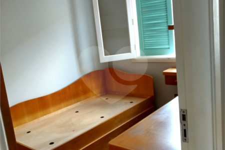 Casa à venda com 3 quartos, sendo 1 suíte, no condomínio Villaggio Dei Fiori, Louveira - SP