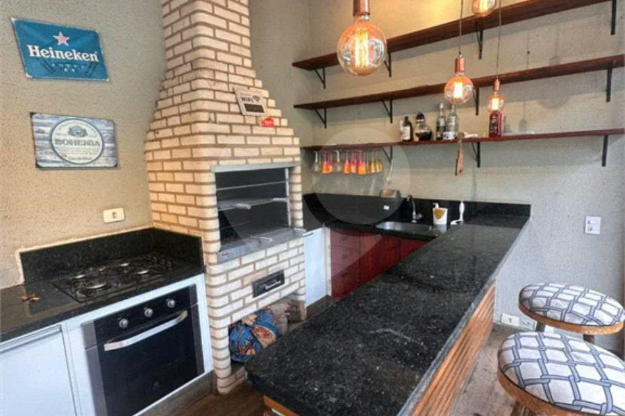 Casa de Condomínio com 3 Quartos e 2 banheiros à Venda, 311 m² por R$ 750.000