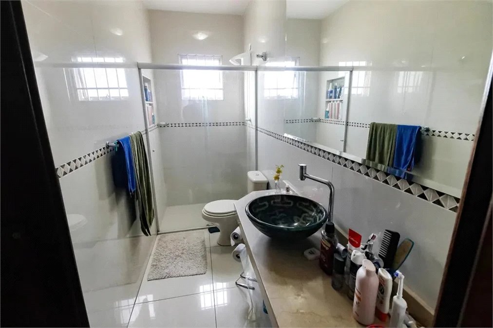 Casa à venda com 6 quartos, sendo 1 suíte, em Morumbi, São Paulo - SP