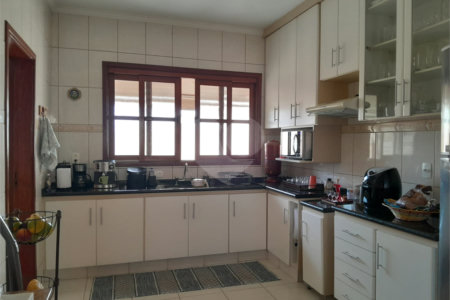 Casa para venda no Planalto Paraíso.
