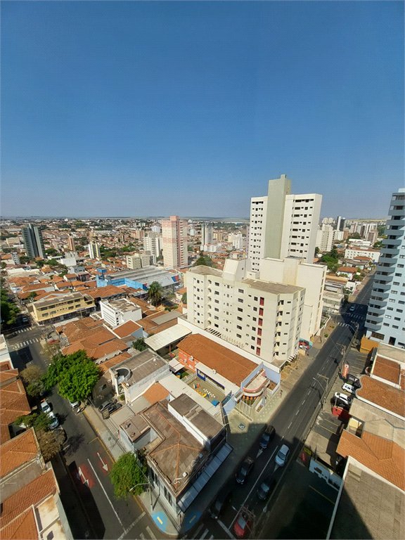 Apartamento com 3 suítes no centro de São Carlos