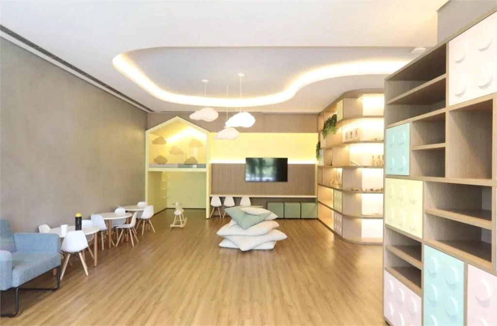 Apartamento à venda com 4 suítes em Vila Cordeiro, São Paulo, SP