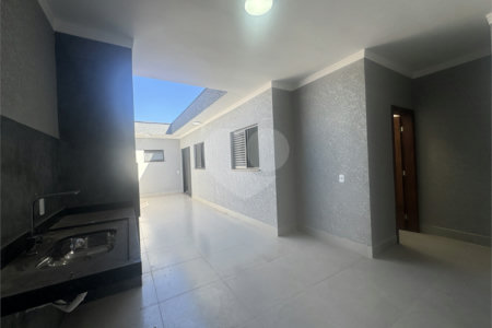 Casa à venda com 3 quartos, sendo 1 suíte, no condomínio Residencial Villagio Wanel, Sorocaba - SP