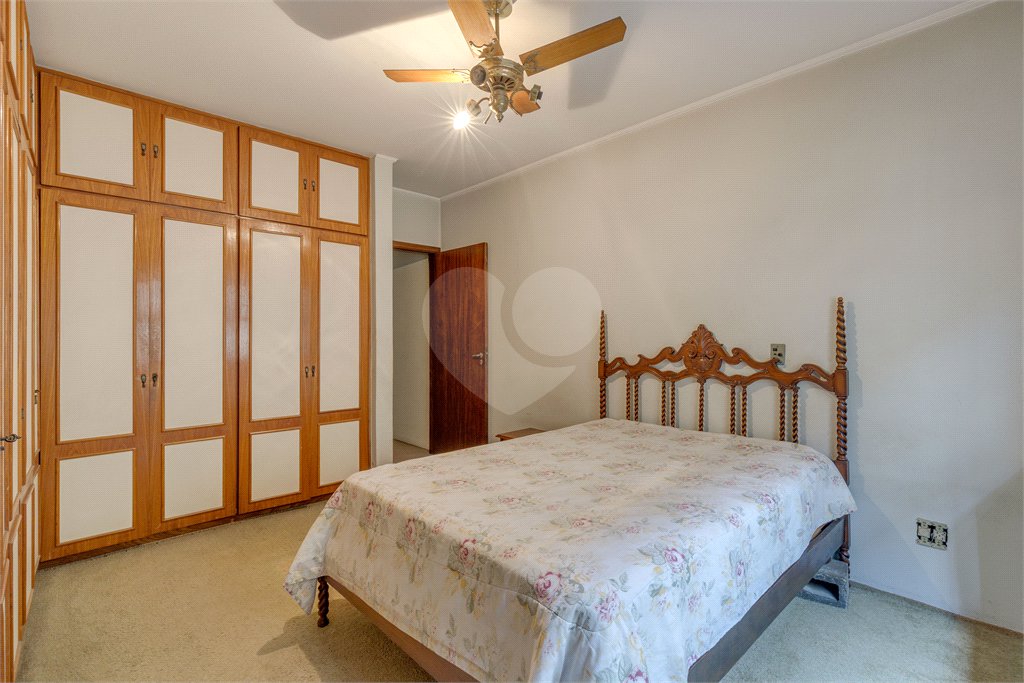 Casa à venda com 4 quartos, sendo 3 suítes,  em Alto da Boa Vista, São Paulo, SP