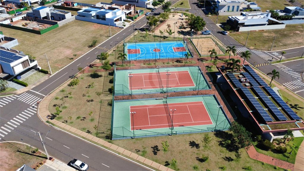 Terreno à venda no condomínio Residencial Villa Dumont, Três Lagoas - MS