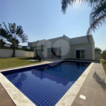 Casa à venda com 3 suítes no condomínio Palmeiras Imperiais, Salto - SP