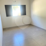 Casa à venda com 3 quartos, sendo 1 suíte, no condomínio Residencial Alto da Boa Vista, Araraquara - SP