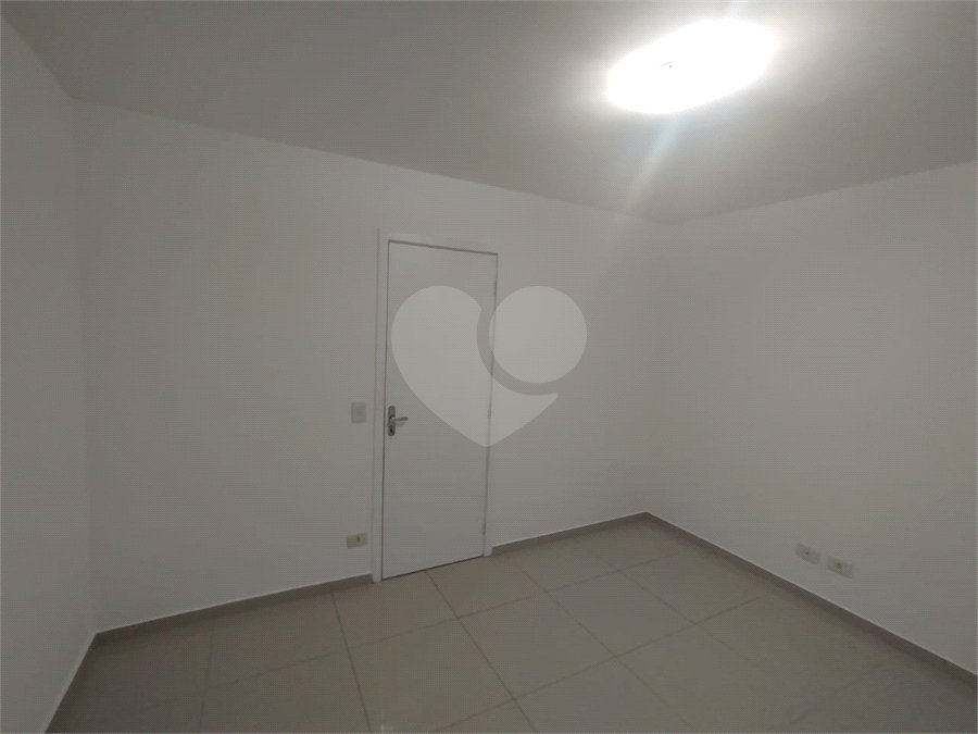Casa à venda com 2 quartos no condomínio Vila Ajoá, Caieiras - SP