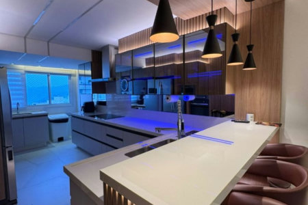 Apartamento com 3 dormitórios à venda, 200 m² por R$ 3.180.000,00 - Ponta da Praia - Santos/SP