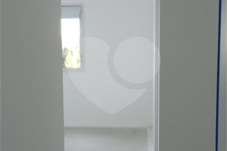 Apartamento à venda com 3 quartos, sendo 1 suíte,  em Vila Mogilar, Mogi das Cruzes, SP
