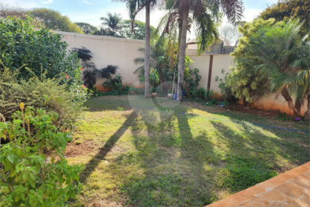 Casa à venda ou para alugar com 3 quartos, sendo 1 suíte, em Jardim Primavera, Araraquara, SP