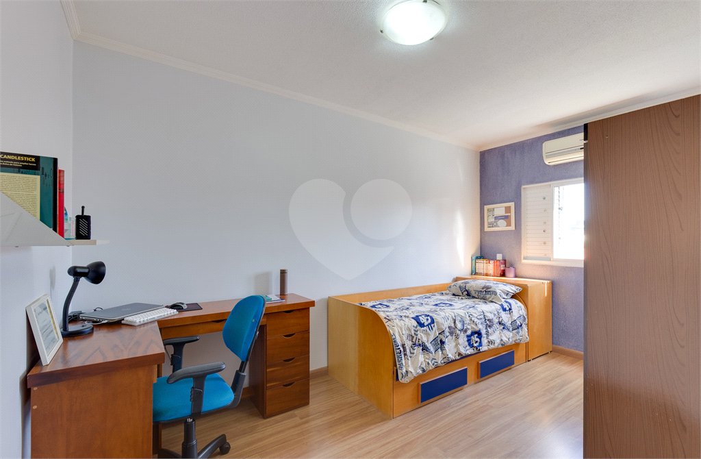 Casa à venda com 3 quartos, sendo 1 suíte, em Santo Amaro, São Paulo, SP