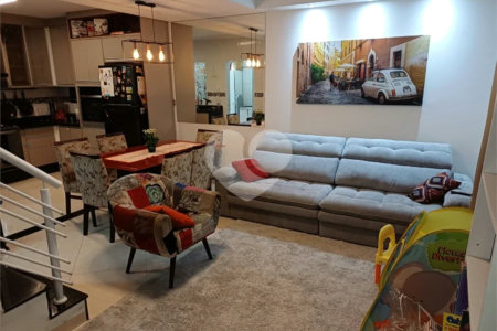 Casa à venda com 3 quartos, sendo 1 suíte,  no condomínio Residencial Shekinah, São Paulo - SP