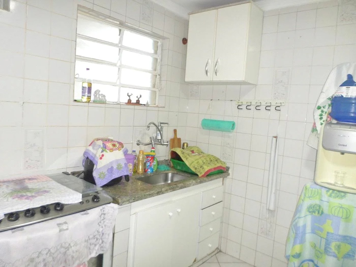 Casa à venda com 6 quartos, sendo 2 suítes, em Vila Universitária, São Paulo, SP