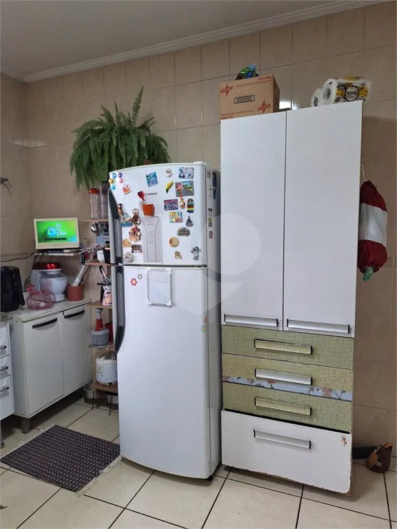 Sobrado à venda com 3 quartos, sendo 1 suíte, em Vila Irmãos Arnoni, São Paulo, SP