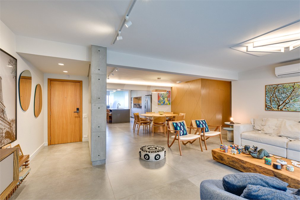 Apartamento à venda com 4 quartos, sendo 3 suítes, em Alto da Boa Vista, São Paulo, SP