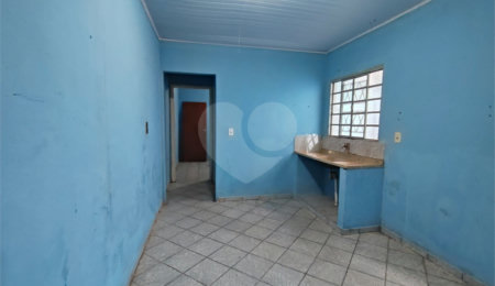 Sobrado para alugar com 2 quartos em Central Parque 4-l, Itapetininga, SP