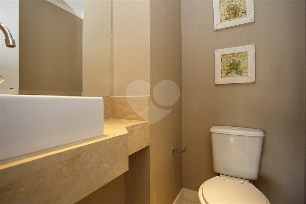 Apartamento à venda com 3 suítes em Campo Belo, São Paulo, SP