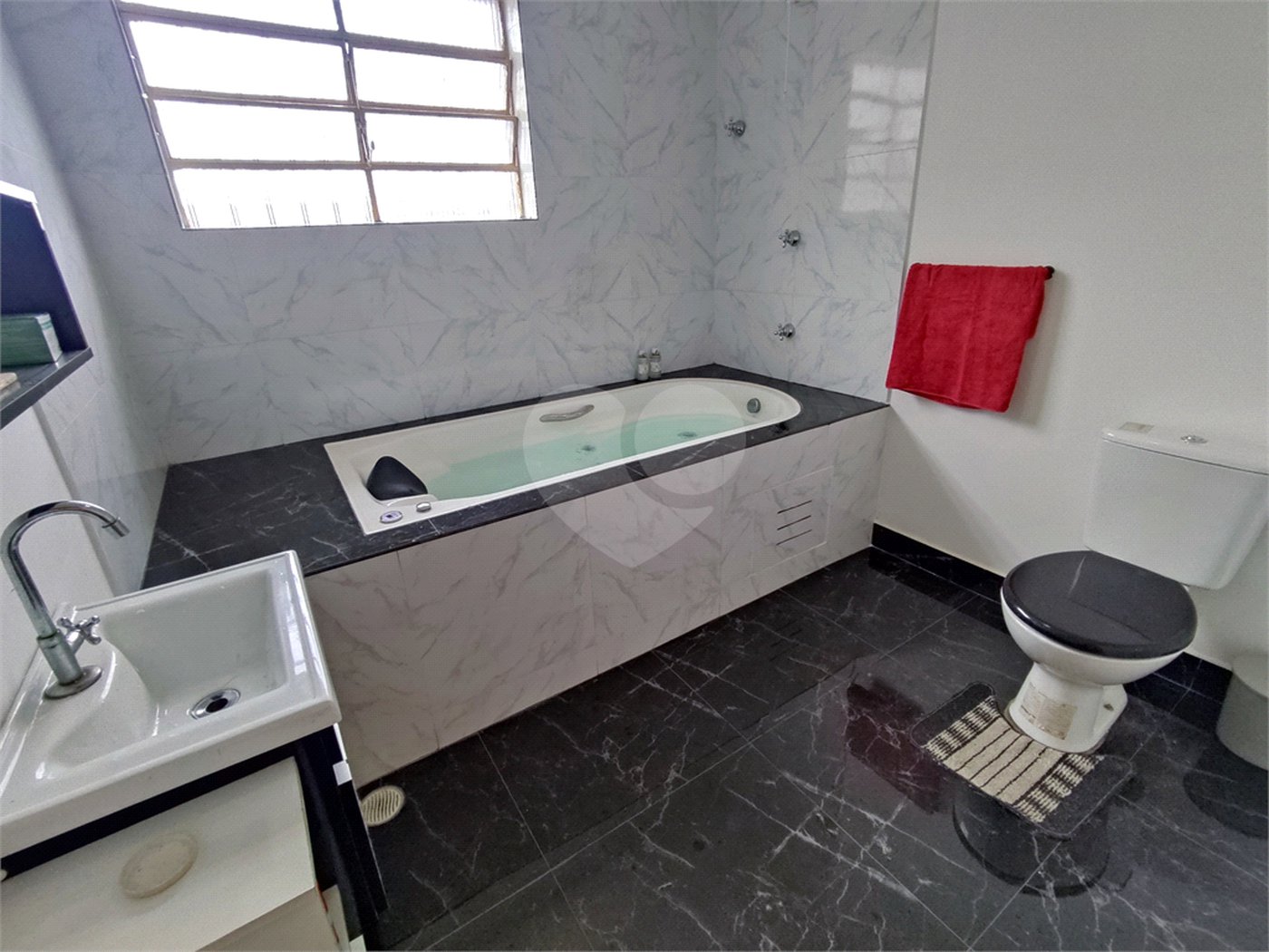 Casa à venda com 2 suítes em Jabaquara, São Paulo, SP