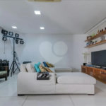 Apartamento à venda com 4 quartos, sendo 1 suíte,  em Copacabana, Rio de Janeiro, RJ