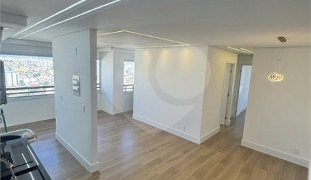 Apartamento à venda com 3 quartos, sendo 1 suíte,  em Vila Cruz das Almas, São Paulo, SP
