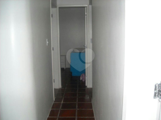 Apartamento à venda com 4 quartos, sendo 1 suíte,  em Enseada, Guarujá, SP
