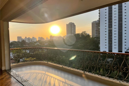 Apartamento à venda com 4 suítes em Alto da Boa Vista, São Paulo, SP