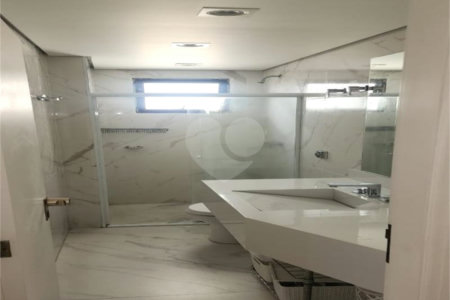 Apartamento à venda com 4 quartos, sendo 2 suítes,  em Indianópolis, São Paulo, SP