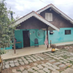 Casa à venda com 5 quartos, sendo 2 suítes, no condomínio Cinco Lagos Portaria II, Mairiporã - SP