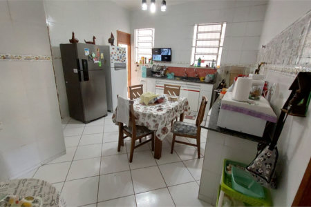 Casa à venda com 6 quartos, sendo 3 suítes, em Grajaú, Rio de Janeiro, RJ