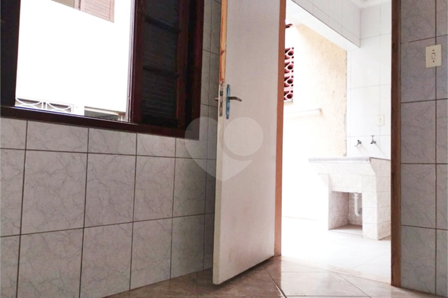 Sobrado à venda com 2 quartos em Vila Nivi, São Paulo, SP