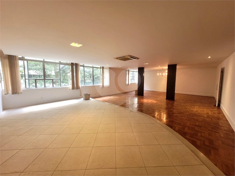 Apartamento à venda com 4 quartos, sendo 1 suíte, em Copacabana, Rio de Janeiro, RJ