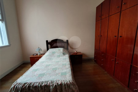 Casa à venda com 3 quartos em Água Branca, São Paulo, SP