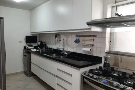 Apartamento à venda com 3 quartos, sendo 1 suíte, em Vila Mariana, São Paulo, SP