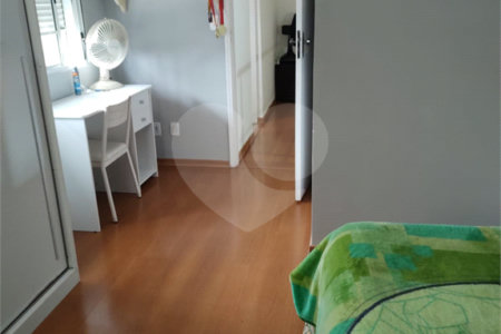 Sobrado à venda com 2 quartos, sendo 1 suíte,  em Jardim São Pedro, Mogi das Cruzes, SP