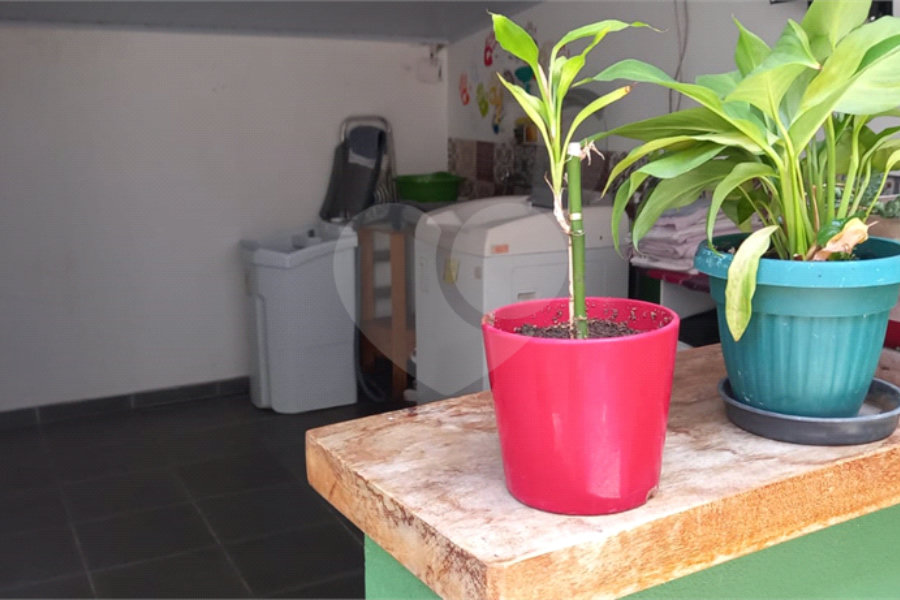 Sobrado à venda com 3 suítes em Jardim Virginia Bianca, São Paulo, SP