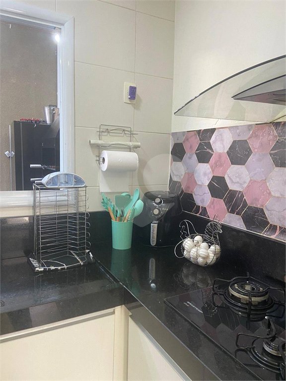 Casa à venda com 3 quartos, sendo 1 suíte,  no condomínio Vida, Mogi das Cruzes - SP
