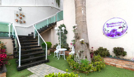 Casa à venda com 3 quartos, sendo 1 suíte,  no condomínio Orquideas, São Paulo - SP