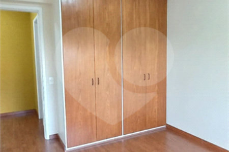 Apartamento à venda com 3 quartos, sendo 1 suíte,  em Lar São Paulo, São Paulo, SP