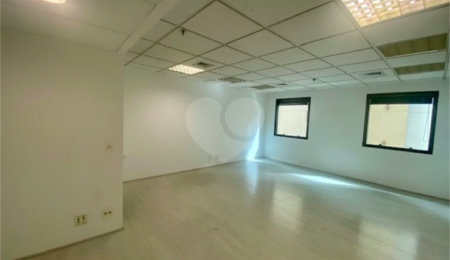 Sala à venda em Vila Olímpia, São Paulo, SP