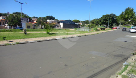 Casa à venda com 2 quartos em Vila Bissoto, Valinhos, SP