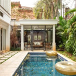 Casa à venda com 4 suítes no condomínio Outeiro, São Paulo - SP