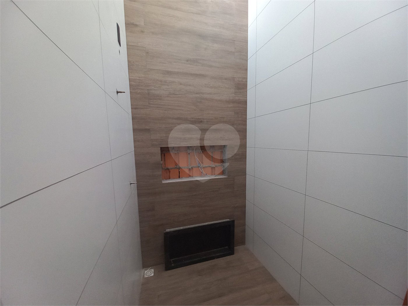 Casa à venda com 3 quartos, sendo 1 suíte, no condomínio Horto Florestal Villagio, Sorocaba - SP