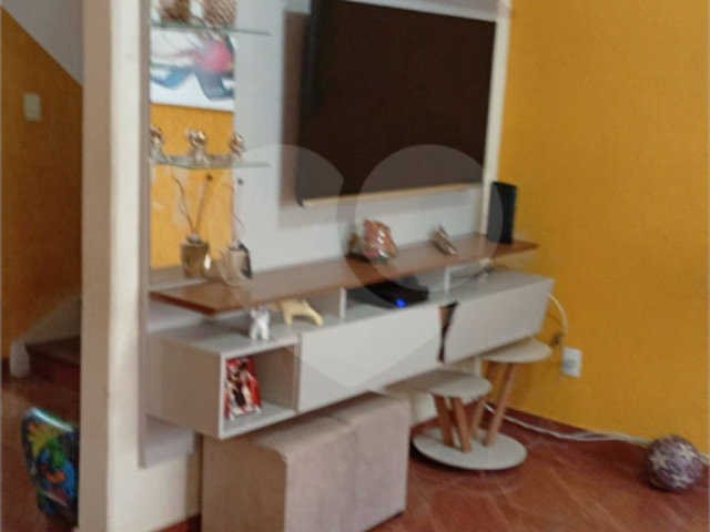 Casa de Vila à venda com 2 quartos, sendo 1 suíte,  em Bom Retiro, São Paulo, SP