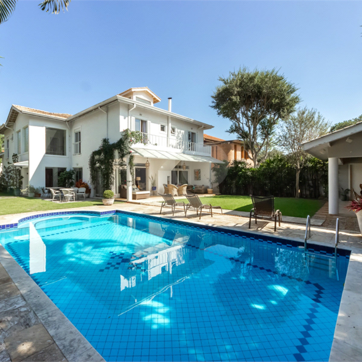 Casa de Vila à venda com 5 suítes em Jardim Hípico, São Paulo, SP