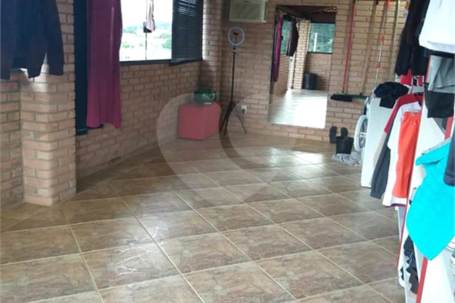 Casa à venda com 2 suítes no Centro, Águas de Lindóia, SP