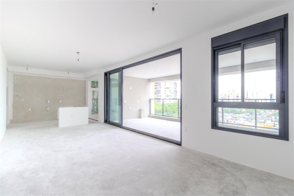 Apartamento à venda com 3 suítes em Brooklin, São Paulo, SP