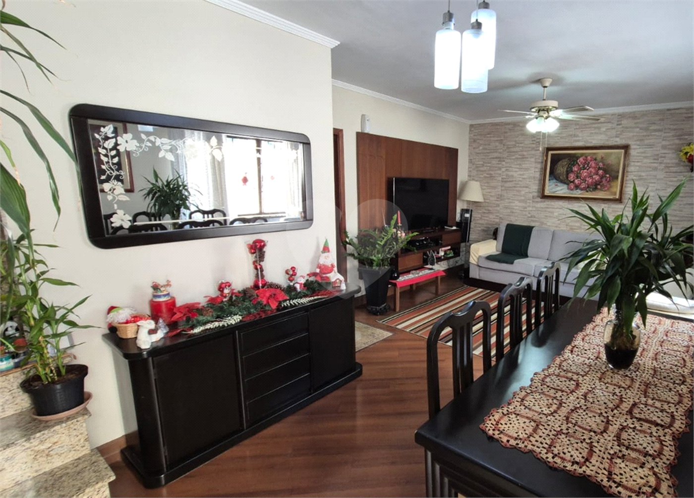 Casa à venda com 3 quartos, sendo 1 suíte, no condomínio Indefinido_ernani Pinto_439, São Paulo - SP