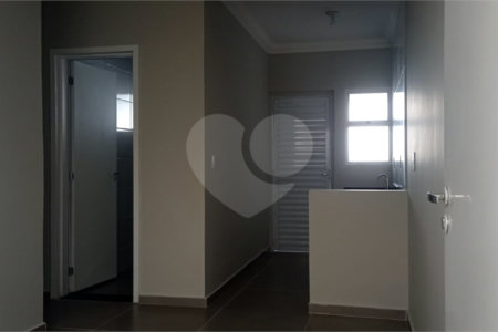 Apartamento à venda com 2 quartos em Jardim Saira, Sorocaba, SP