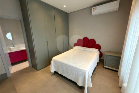 Casa à venda com 4 suítes no condomínio Florais da Mata, Várzea Grande - MT